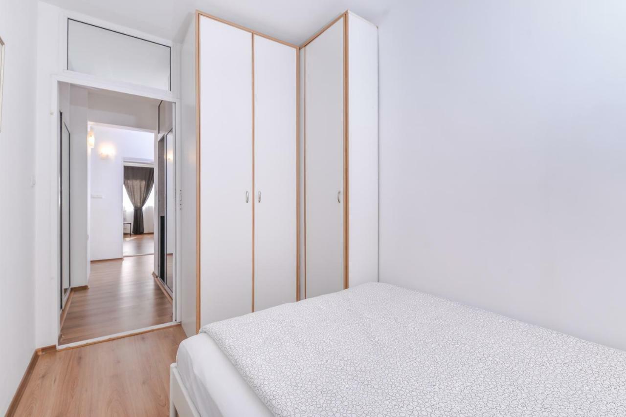 Eleganto - Central 2Bd Stylish Apartment By Flat Mаnager صوفيا المظهر الخارجي الصورة